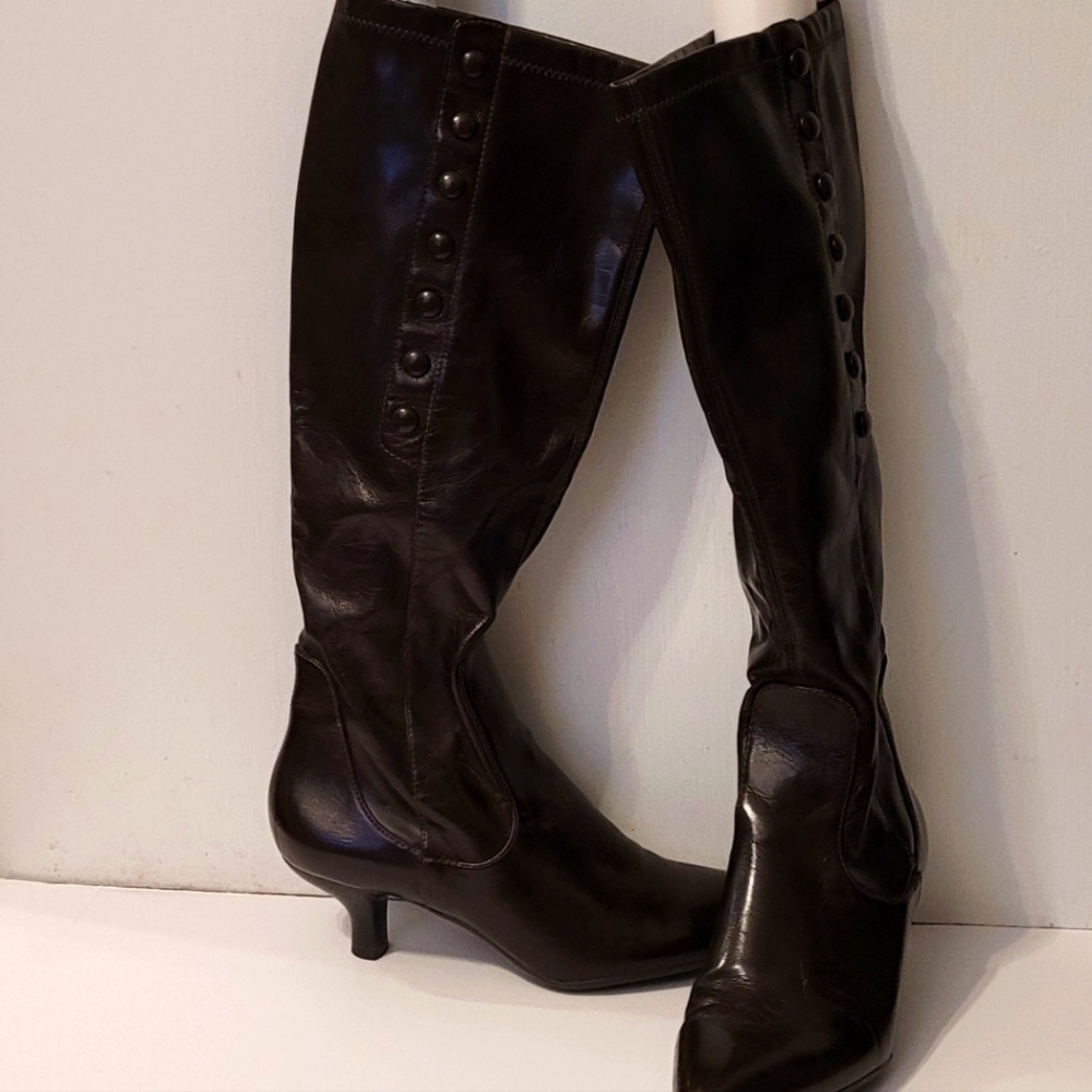 Dark Brown Kitten Heel Boots